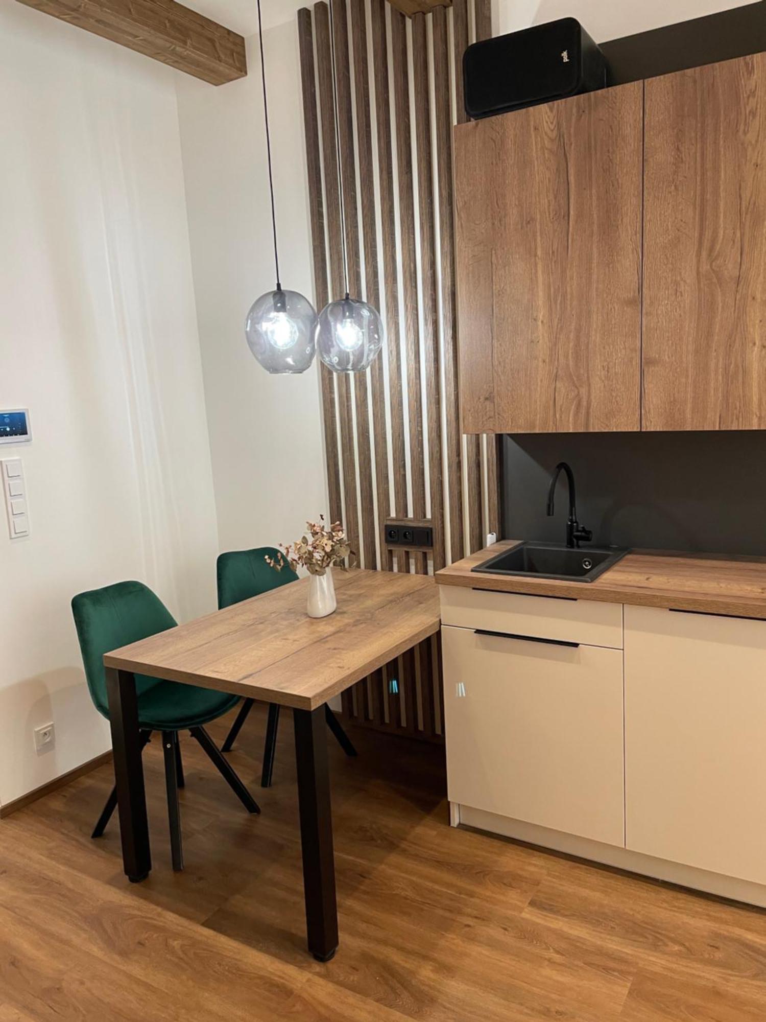 Golden Key Apartments Liberec Esterno foto
