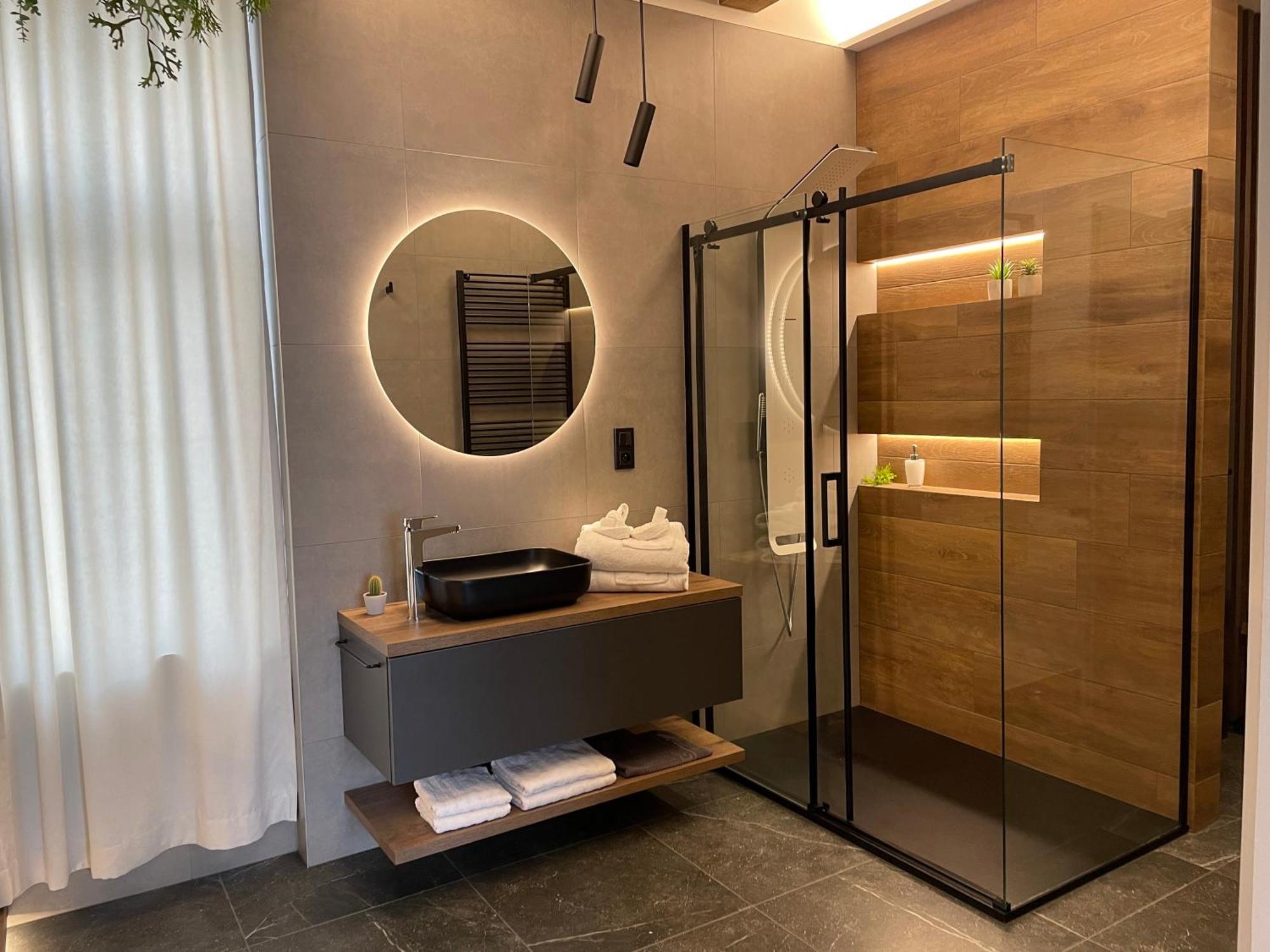 Golden Key Apartments Liberec Esterno foto